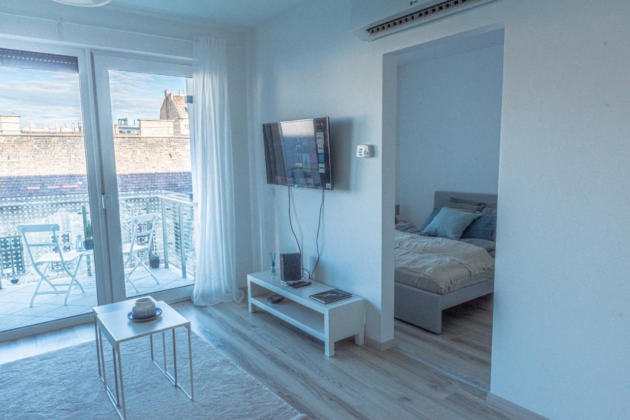 Dob36 Apartment With Free Private Parking And Balcony Будапешт Экстерьер фото